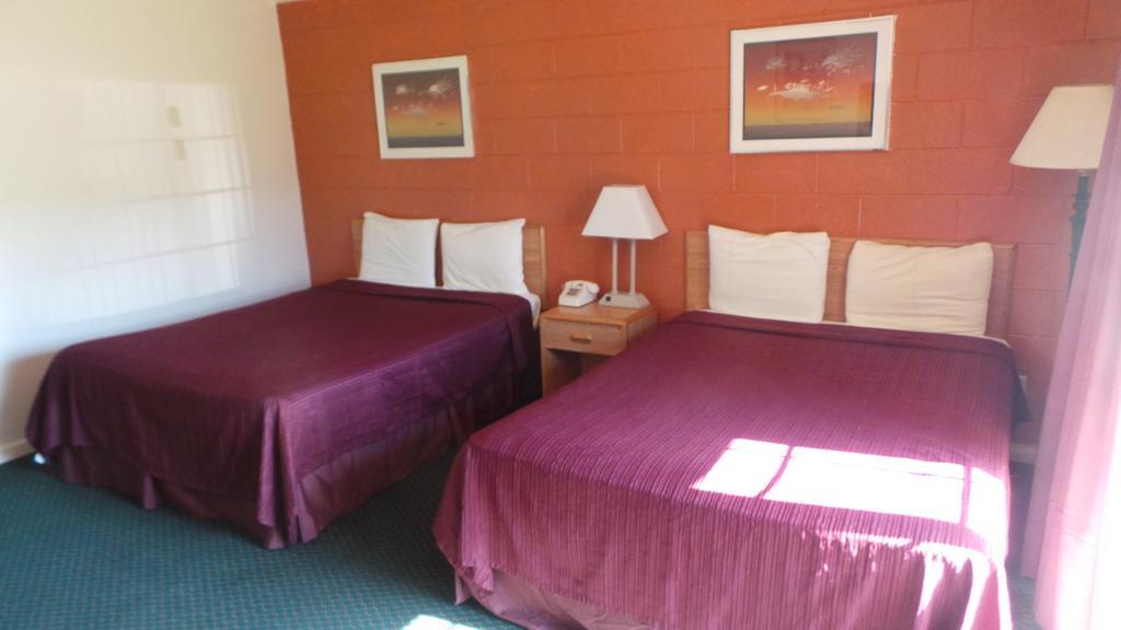 Relax Inn Yreka Exterior photo