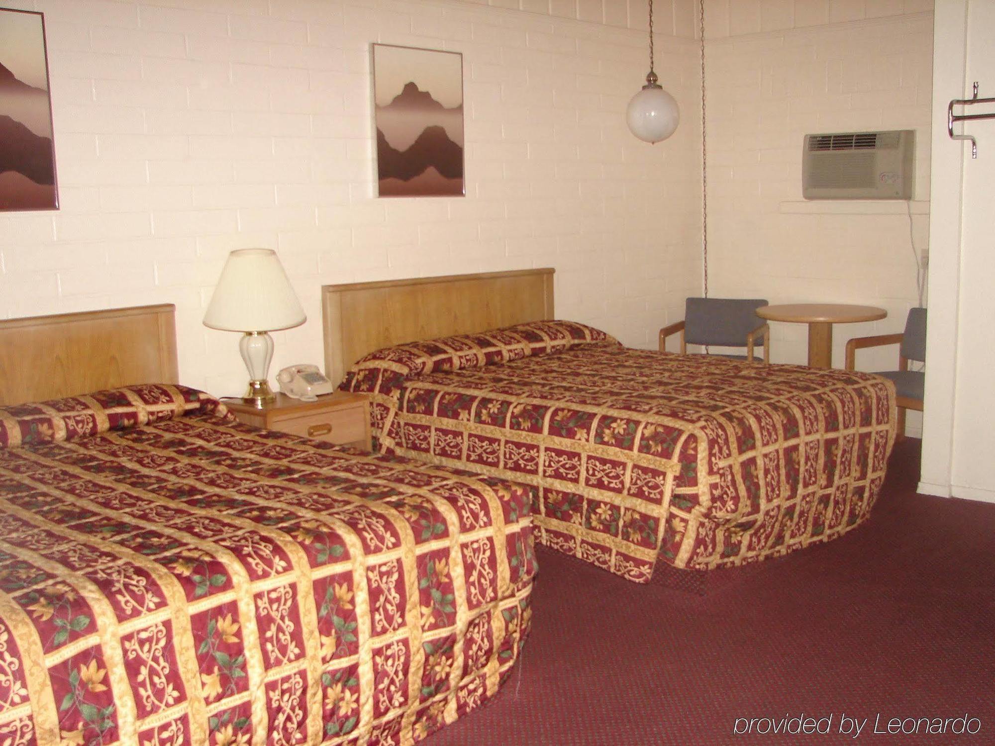 Relax Inn Yreka Exterior photo