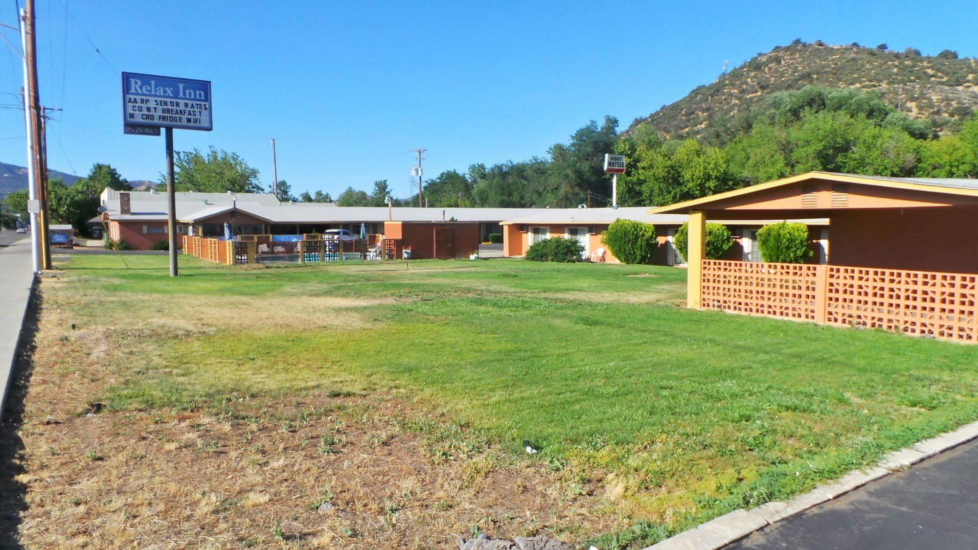 Relax Inn Yreka Exterior photo